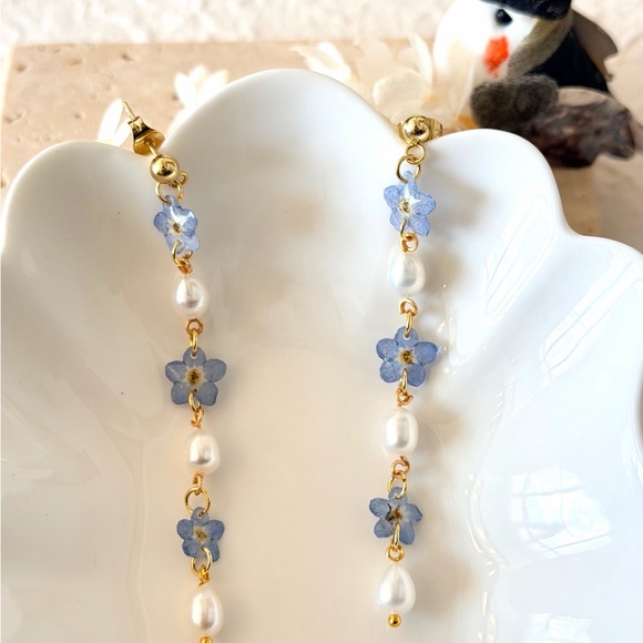 Handmade Delicate Blue Forgive Me Not Pearl Drop Earrings - Women Jewelry - Picture 6 of 7